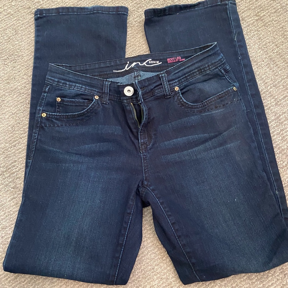 Inc Jeans, Boot leg, regular fit, 6-short, dark blue, light distress